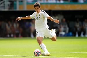 乐鱼官网-贡萨洛：头球是我最强的特点之一 能与劳尔比较是莫大的褒奖