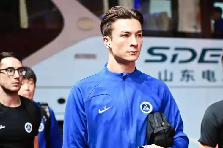 乐鱼官网-中国香港公布东亚杯大名单：安永佳领衔，中超7人在列